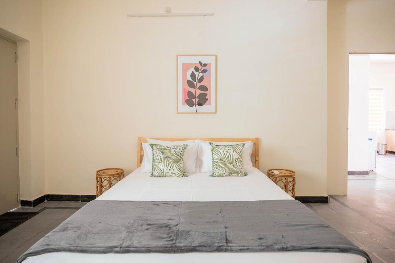 Neemtree Apartments Hyderabad Eksteriør billede